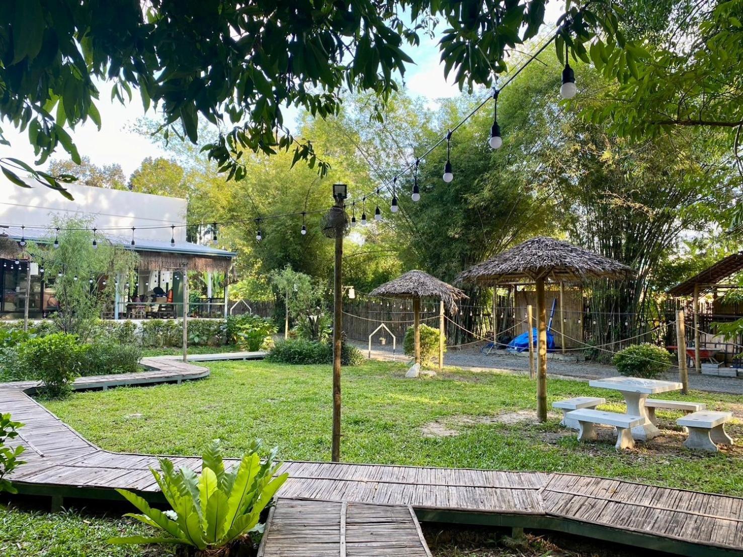 Baan Nai Baan Nok Resort Накхон-Найок Екстер'єр фото