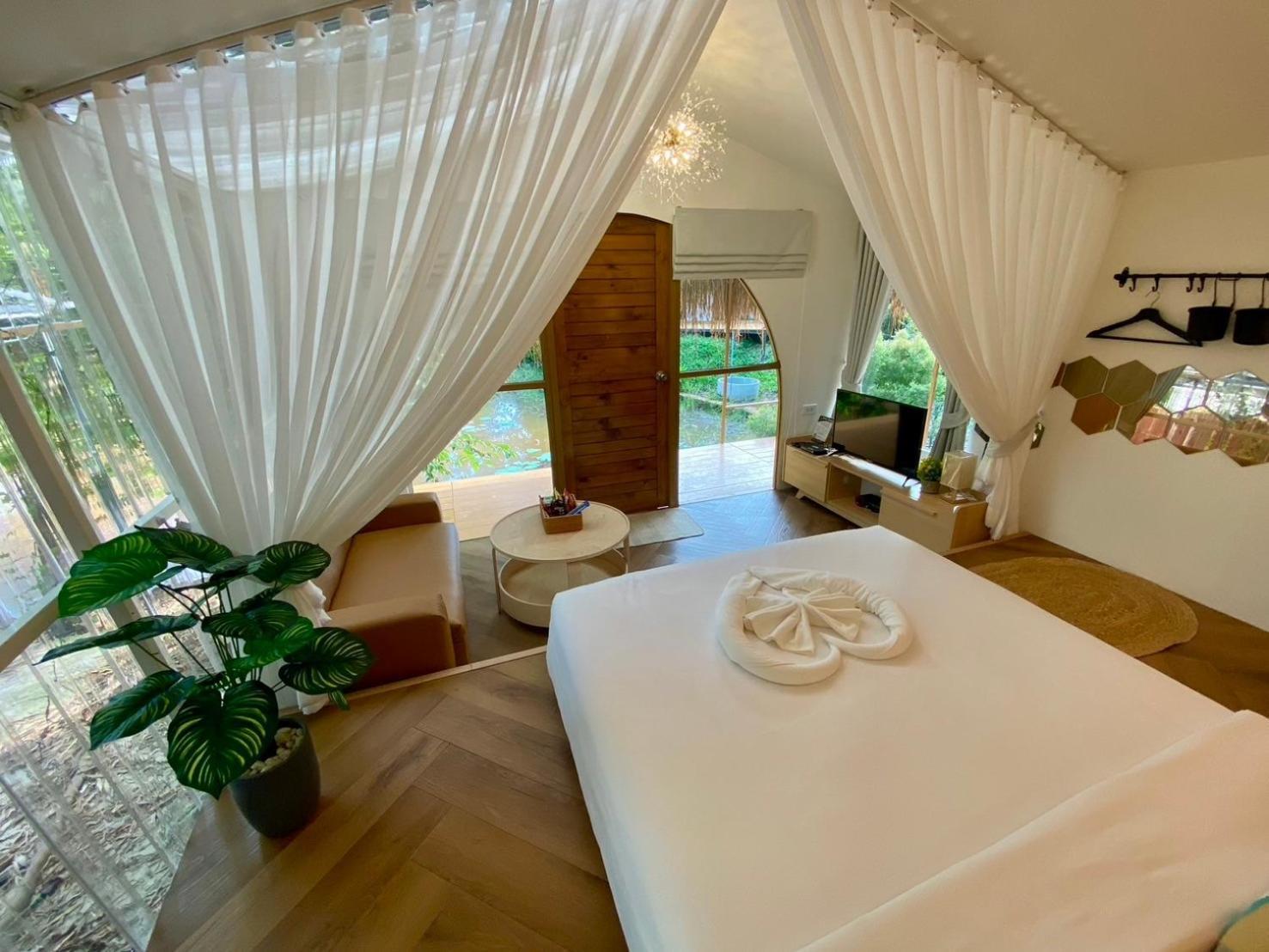 Baan Nai Baan Nok Resort Накхон-Найок Екстер'єр фото