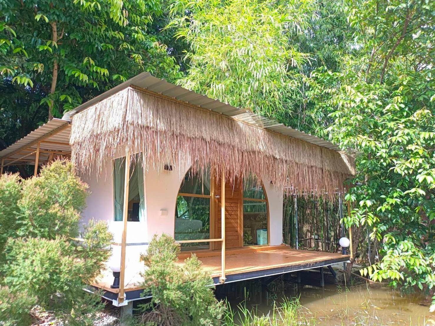 Baan Nai Baan Nok Resort Накхон-Найок Екстер'єр фото
