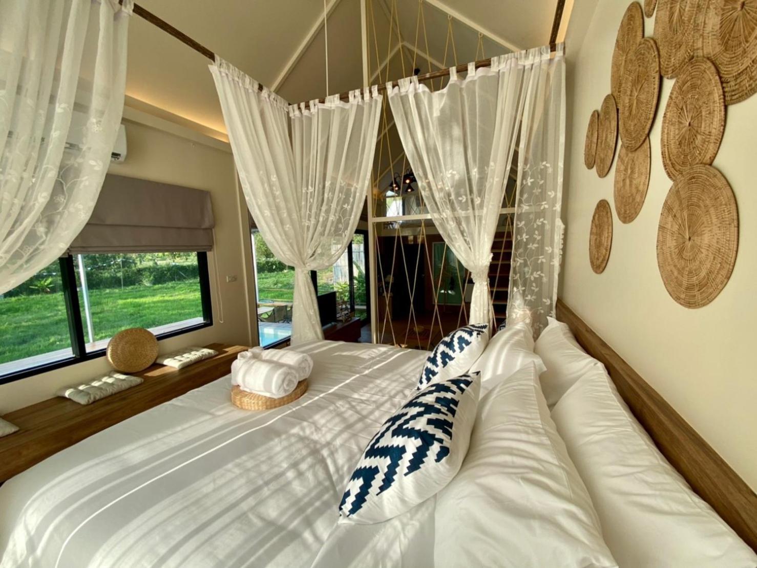 Baan Nai Baan Nok Resort Накхон-Найок Екстер'єр фото