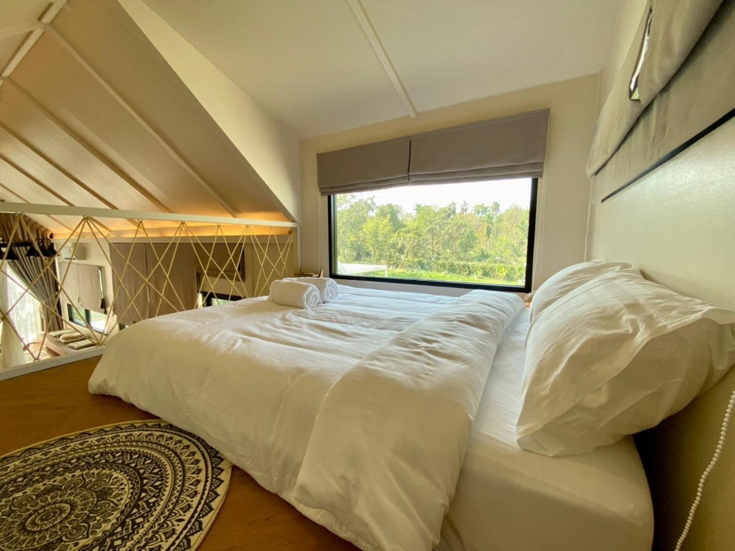 Baan Nai Baan Nok Resort Накхон-Найок Екстер'єр фото